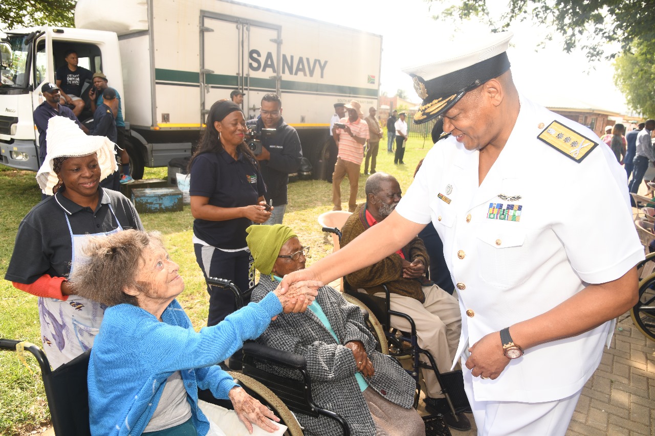 PRETORIA, South Africa – In a heartwarming act of charity, Vice Admiral Monde Lobese, the Chief of the South African Navy, on Thursday made a significant contribution to the Mamelodi Old Age Home by donating 56 beds to the facility.