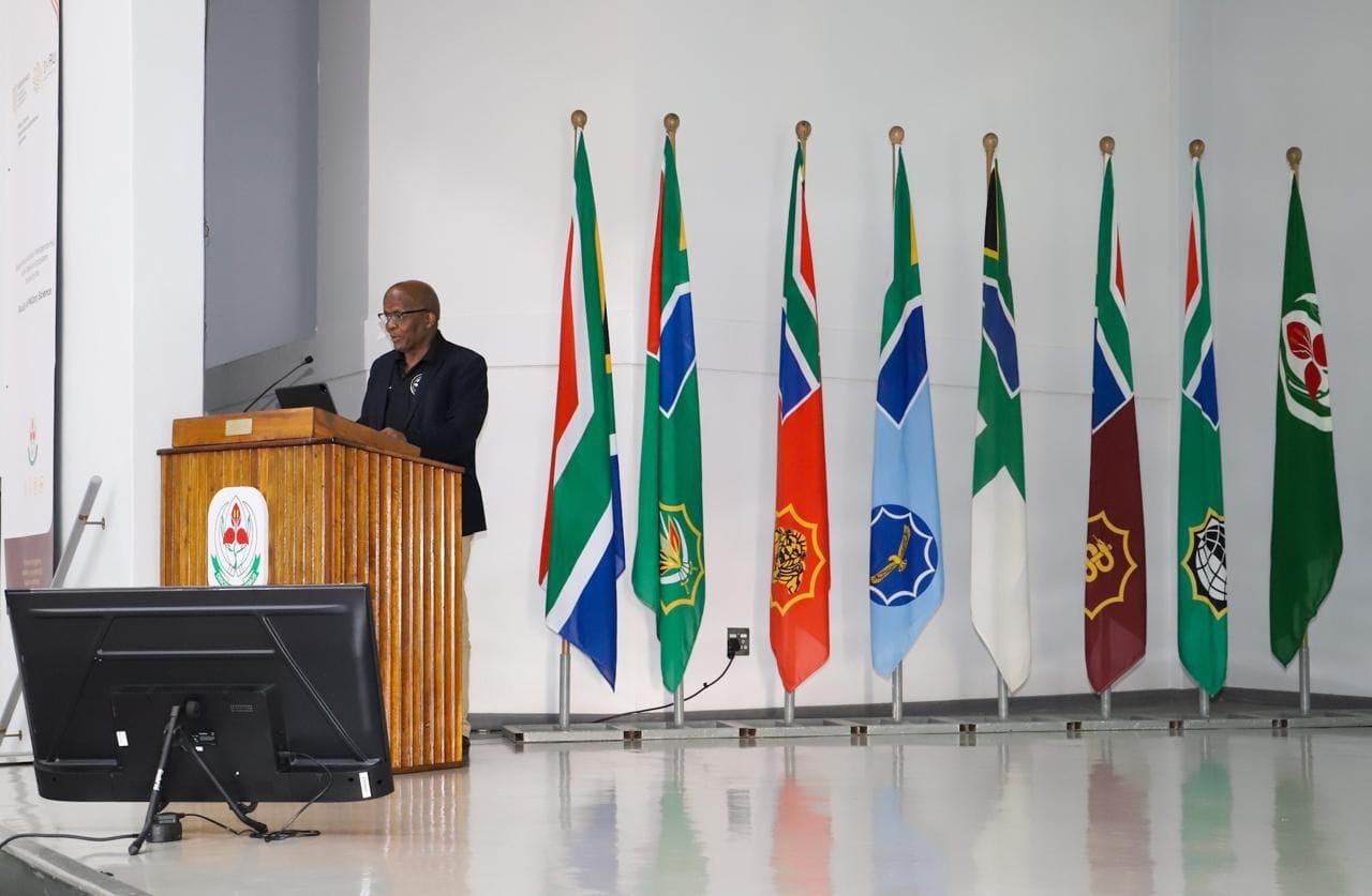 Surrounded by a distinguished audience of industry leaders, policymakers, and academia, Minister Gungubele unveiled the Defence Artificial Intelligence Research Unit (DAIRU) at the South African Military Academy in Saldanha Bay, Western Cape.